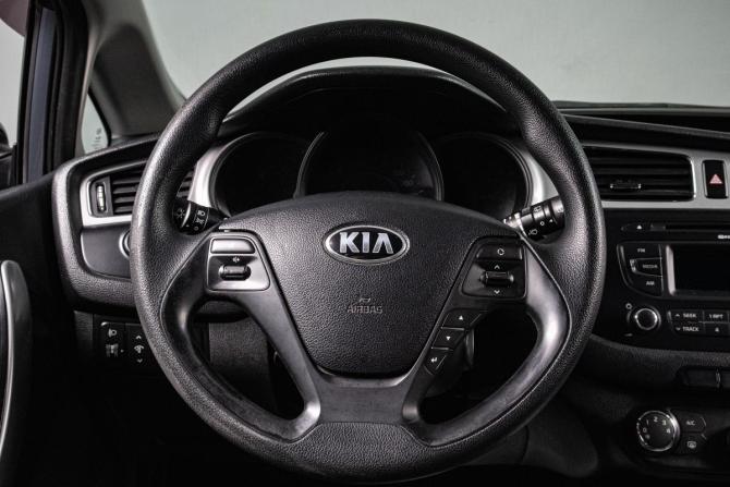 Kia Ceed II с пробегом 2012 года, цена 1 099 000 рублей, 210907 км, универсал, Автокод Объявления
