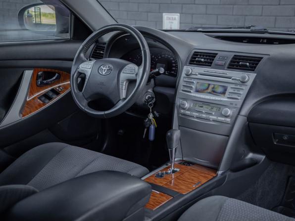 Toyota Camry VI (XV40) Рестайлинг с пробегом 2011 года, цена 1 400 000 рублей, 265000 км, седан, Автокод Объявления