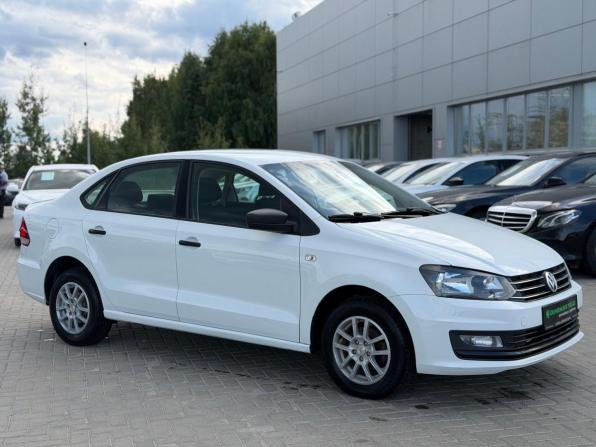 Volkswagen Polo V Рестайлинг с пробегом 2015 года, цена 850 000 рублей, 135935 км, седан, Автокод Объявления