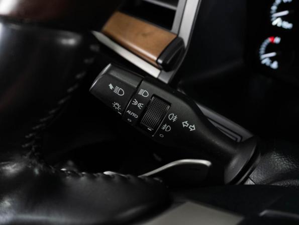 Lexus LX III Рестайлинг 2 с пробегом 2019 года, цена 9 000 000 рублей, 161283 км, внедорожник, Автокод Объявления