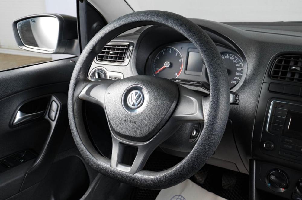 Volkswagen Polo V Рестайлинг Тюмень  - изображение 12
