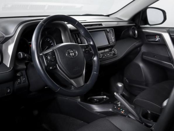 Toyota RAV4 IV (XA40) Рестайлинг с пробегом 2018 года, цена 2 450 000 рублей, 85103 км, внедорожник, Автокод Объявления