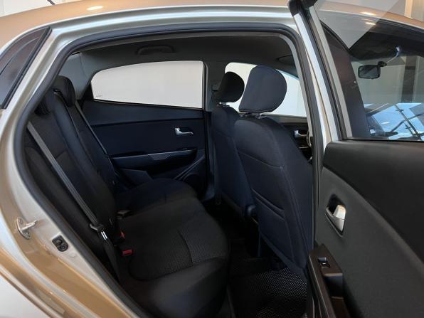 Kia Rio III Рестайлинг с пробегом 2015 года, цена 1 020 000 рублей, 148764 км, седан, Автокод Объявления