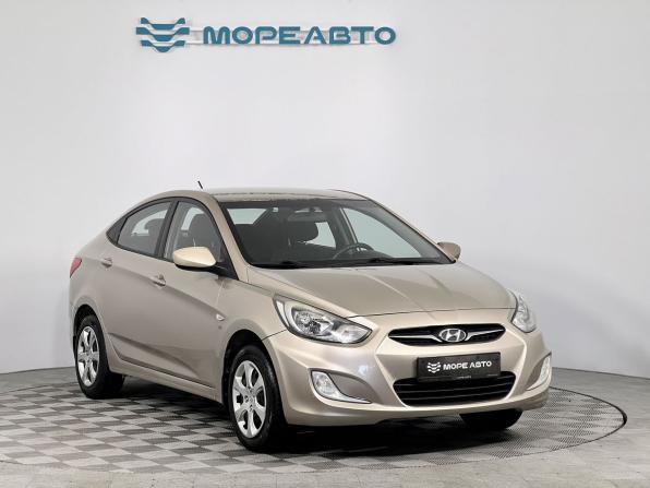 Hyundai Solaris I с пробегом 2011 года, цена 740 000 рублей, 199747 км, седан, Автокод Объявления