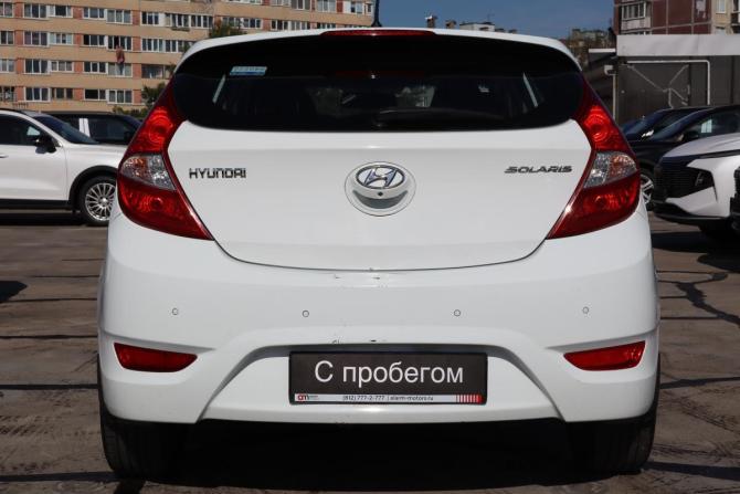 Hyundai Solaris I с пробегом 2014 года, цена 829 000 рублей, 122000 км, хэтчбек, Автокод Объявления