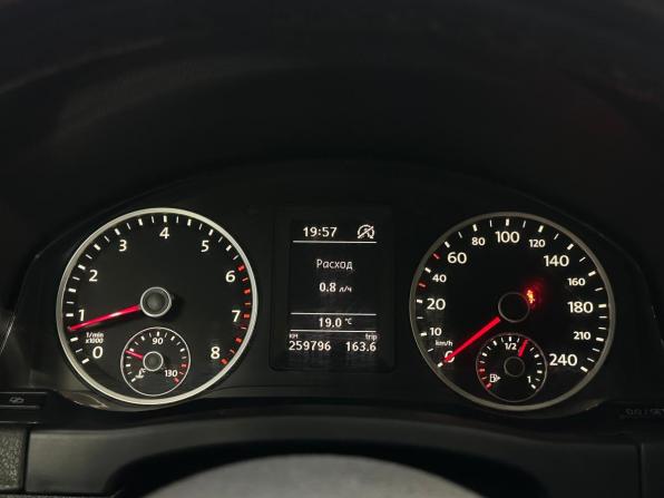 Volkswagen Tiguan I Рестайлинг с пробегом 2011 года, цена 890 000 рублей, 260000 км, внедорожник, Автокод Объявления