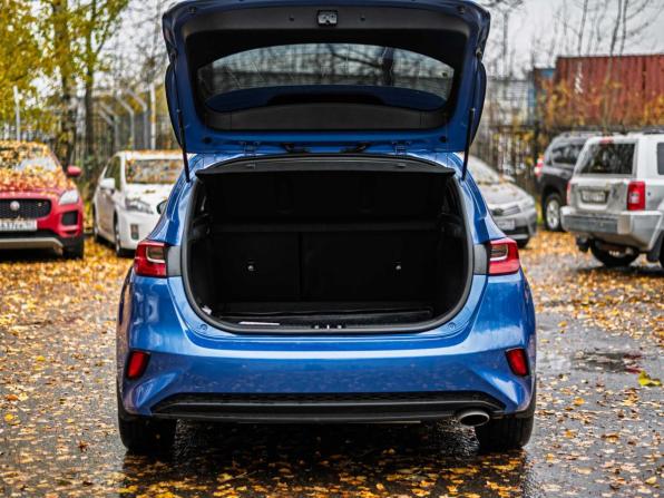 Kia Ceed III с пробегом 2019 года, цена 1 480 000 рублей, 140139 км, универсал, Автокод Объявления