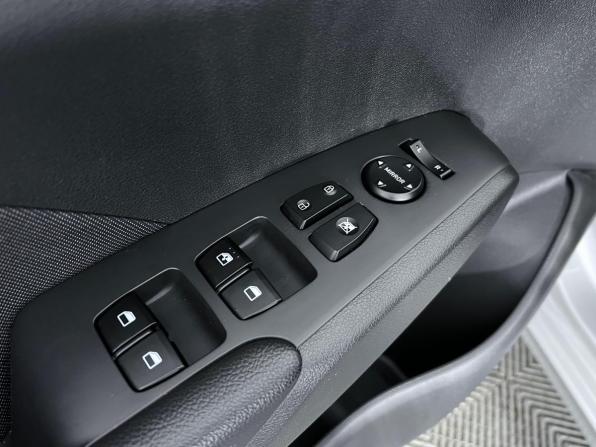 Hyundai Solaris II Рестайлинг с пробегом 2022 года, цена 1 785 000 рублей, 12832 км, седан, Автокод Объявления