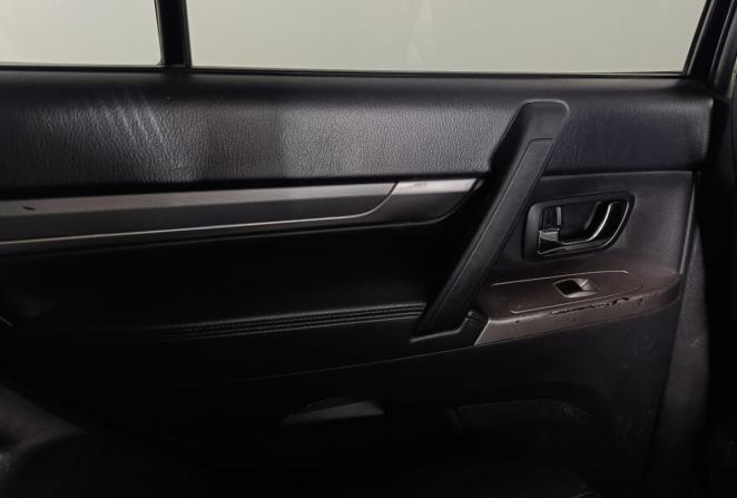 Mitsubishi Pajero IV Рестайлинг 2 с пробегом 2014 года, цена 2 370 000 рублей, 294192 км, внедорожник, Автокод Объявления