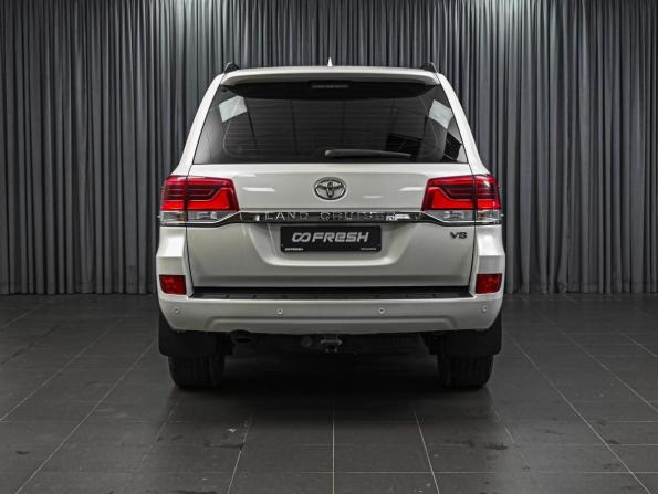 Toyota Land Cruiser 200 Series Рестайлинг 2 с пробегом 2016 года, цена 5 542 111 рублей, 221874 км, внедорожник, Автокод Объявления