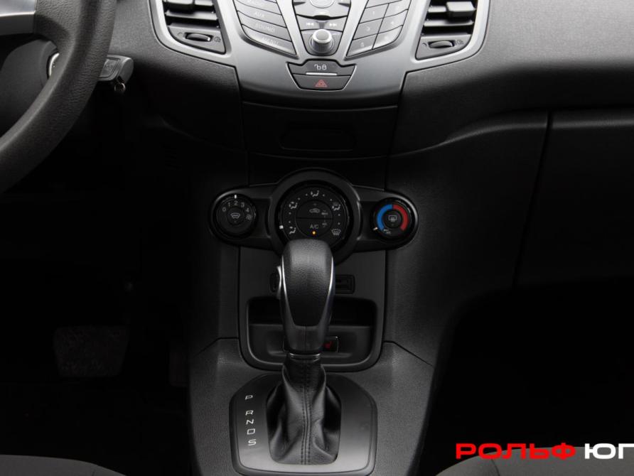 Ford Fiesta Mk6 Рестайлинг Москва  - изображение 19