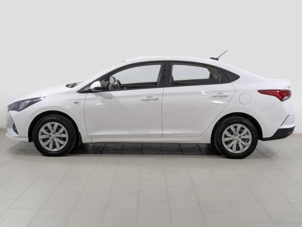 Hyundai Solaris II Рестайлинг с пробегом 2022 года, цена 1 455 000 рублей, 136830 км, седан, Автокод Объявления