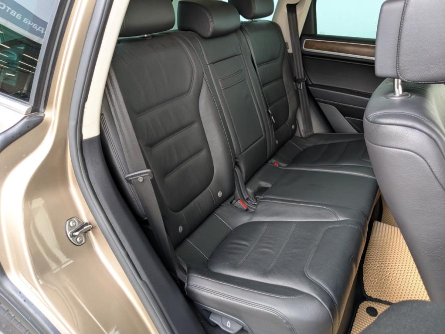 Volkswagen Touareg II Рестайлинг Москва  - изображение 25