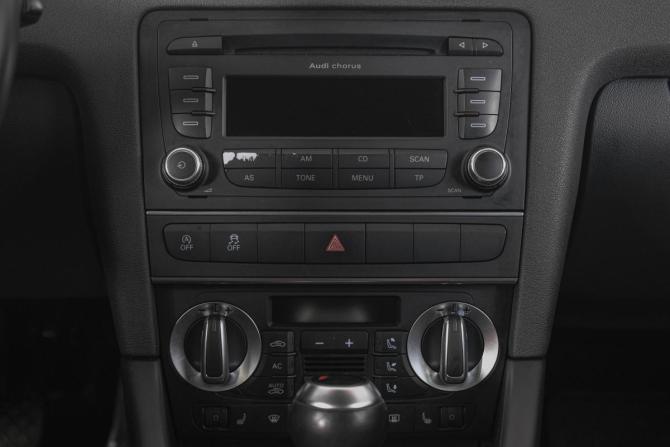 Audi A3 II (8P) Рестайлинг 2 с пробегом 2012 года, цена 899 000 рублей, 99141 км, хэтчбек, Автокод Объявления