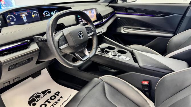 Changan UNI-V I с пробегом 2024 года, цена 2 290 000 рублей, 55328 км, лифтбек, Автокод Объявления