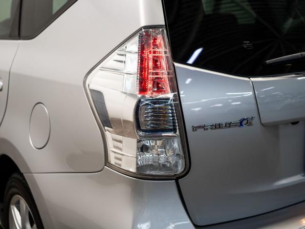 Toyota Prius Alpha I (ZVW40/41) с пробегом 2014 года, цена 1 215 000 рублей, 230670 км, универсал, Автокод Объявления