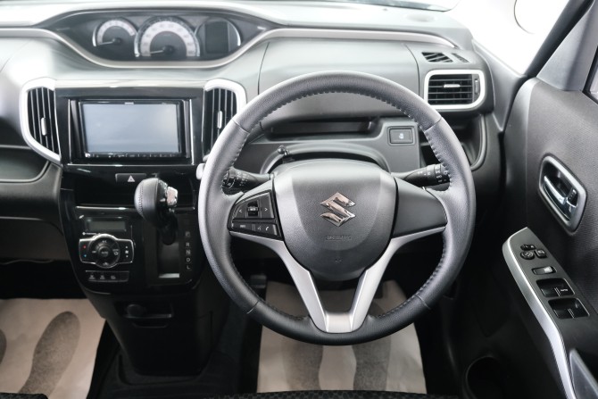 Suzuki Solio III с пробегом 2017 года, цена 1 329 000 рублей, 76000 км, микровэн, Автокод Объявления