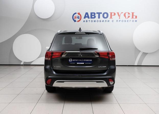 Mitsubishi Outlander III Рестайлинг 3 с пробегом 2019 года, цена 1 768 000 рублей, 148234 км, внедорожник, Автокод Объявления