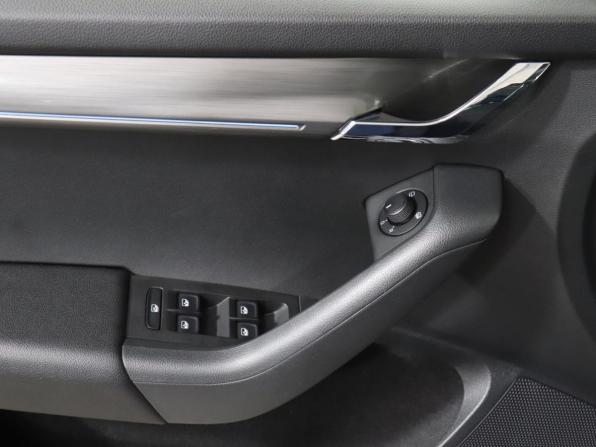 Skoda Octavia III (A7) Рестайлинг с пробегом 2020 года, цена 2 149 000 рублей, 99343 км, лифтбек, Автокод Объявления