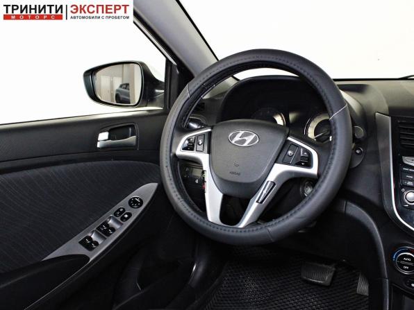 Hyundai Solaris I Рестайлинг с пробегом 2015 года, цена 998 000 рублей, 220258 км, седан, Автокод Объявления
