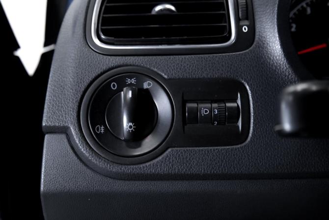 Volkswagen Polo V с пробегом 2012 года, цена 649 000 рублей, 219950 км, седан, Автокод Объявления
