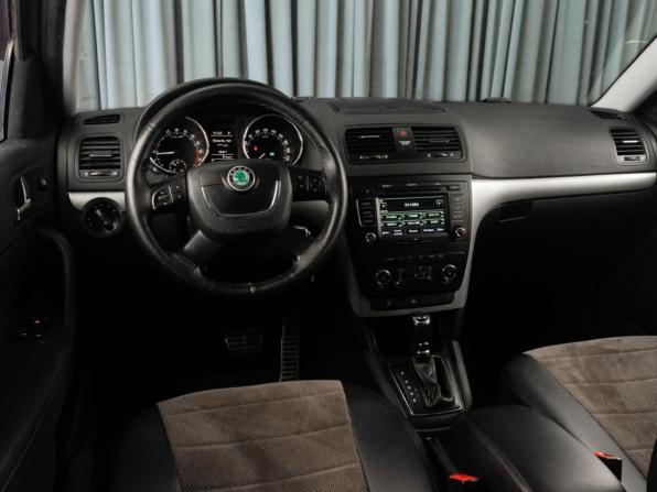 Skoda Yeti I с пробегом 2013 года, цена 799 000 рублей, 227277 км, внедорожник, Автокод Объявления
