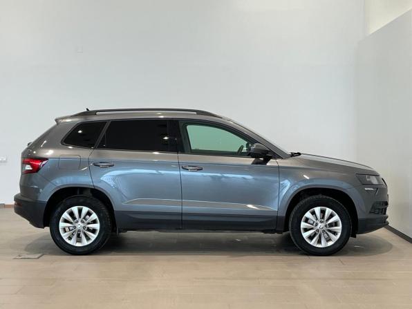 Skoda Karoq I с пробегом 2021 года, цена 2 740 000 рублей, 36487 км, внедорожник, Автокод Объявления