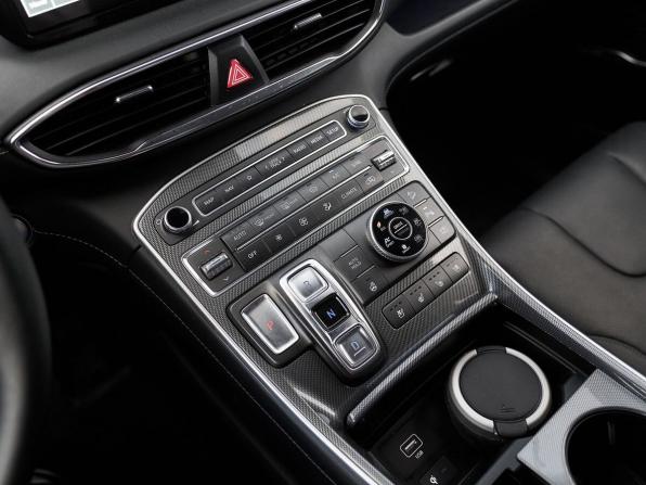 Hyundai Santa Fe IV Рестайлинг с пробегом 2021 года, цена 3 735 200 рублей, 67850 км, внедорожник, Автокод Объявления