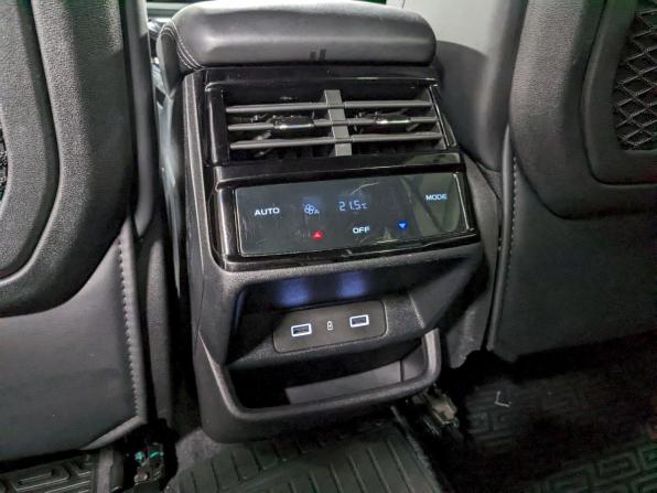 Geely Monjaro I с пробегом 2023 года, цена 2 490 000 рублей, 117130 км, внедорожник, Автокод Объявления