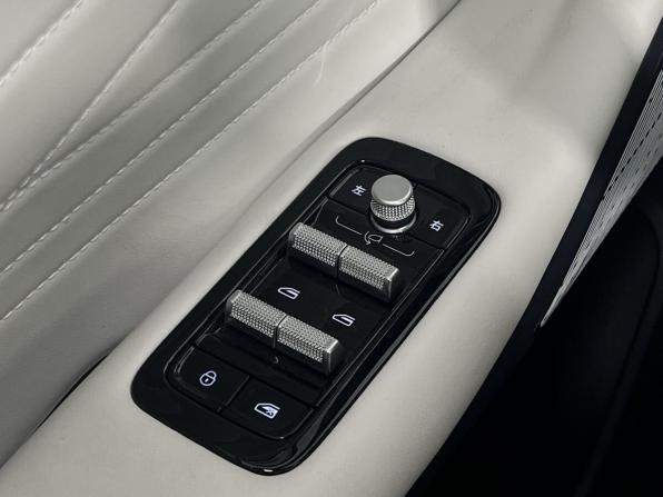 Geely Galaxy Starship 7 с пробегом 2025 года, цена 3 670 000 рублей, 3 км, внедорожник, Автокод Объявления