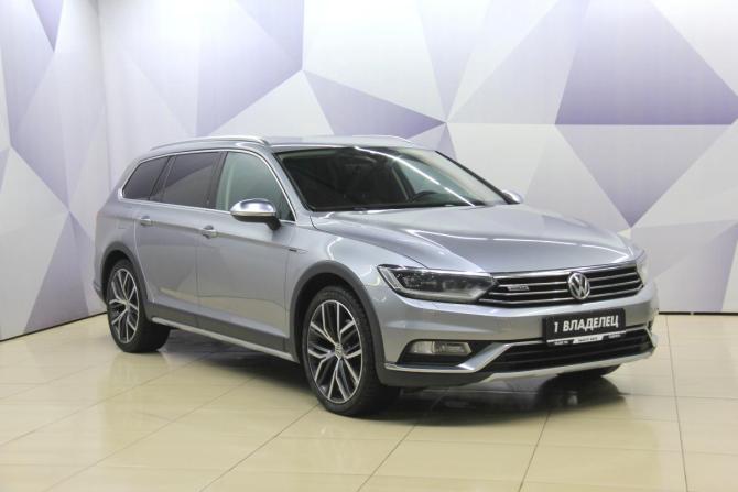 Volkswagen Passat B8 с пробегом 2018 года, цена 2 340 000 рублей, 221068 км, универсал, Автокод Объявления