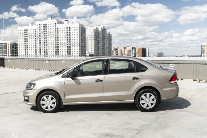 Volkswagen Polo V Рестайлинг с пробегом 2016 года, цена 753 400 рублей, 261164 км, седан, Автокод Объявления