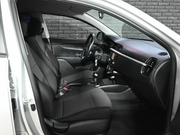 Kia Rio IV с пробегом 2019 года, цена 1 700 000 рублей, 72302 км, хэтчбек, Автокод Объявления
