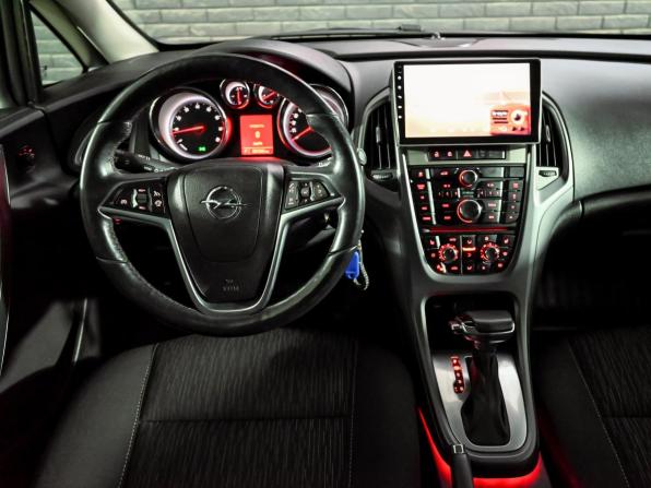 Opel Astra J Рестайлинг с пробегом 2014 года, цена 875 000 рублей, 201341 км, седан, Автокод Объявления