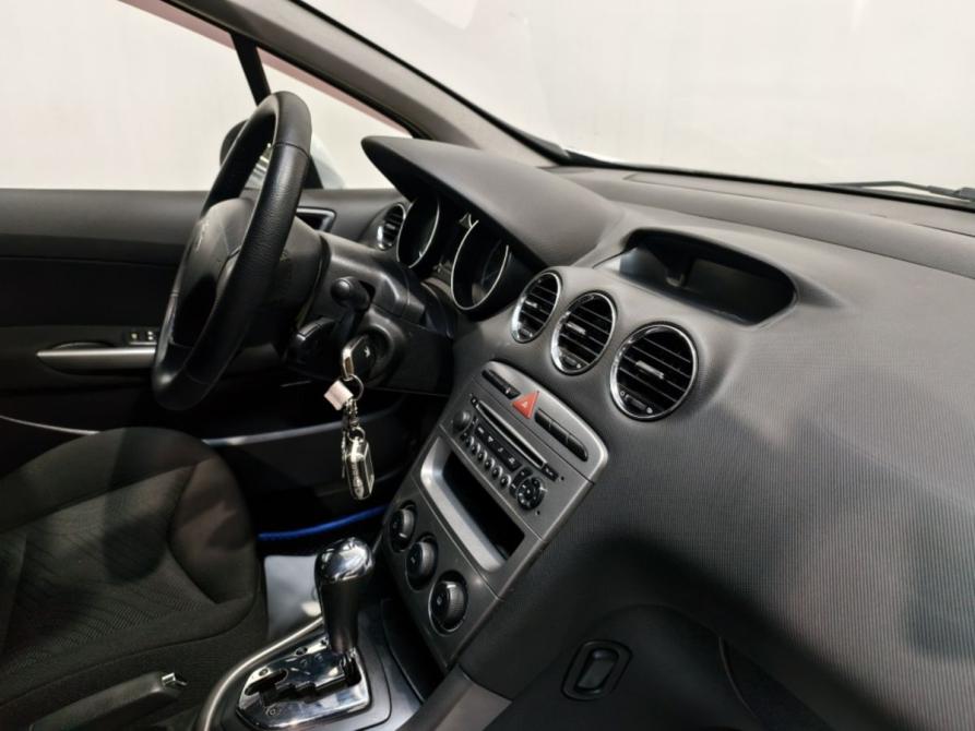 Peugeot 308 I Рестайлинг Курск  - изображение 7