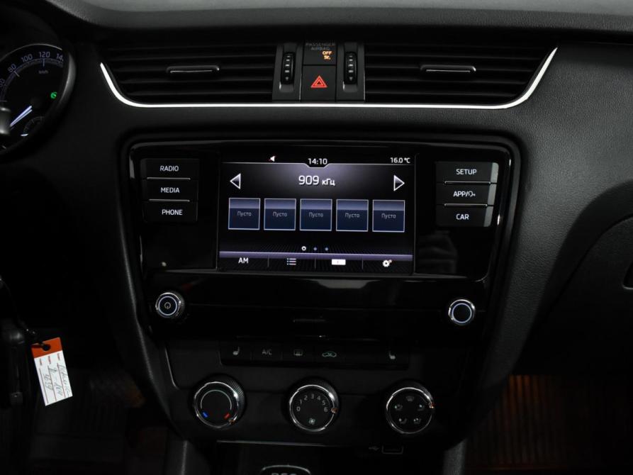 Skoda Octavia III (A7) Рестайлинг Санкт-Петербург  - изображение 13