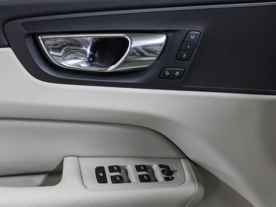 Volvo XC60 II Москва  - изображение 23