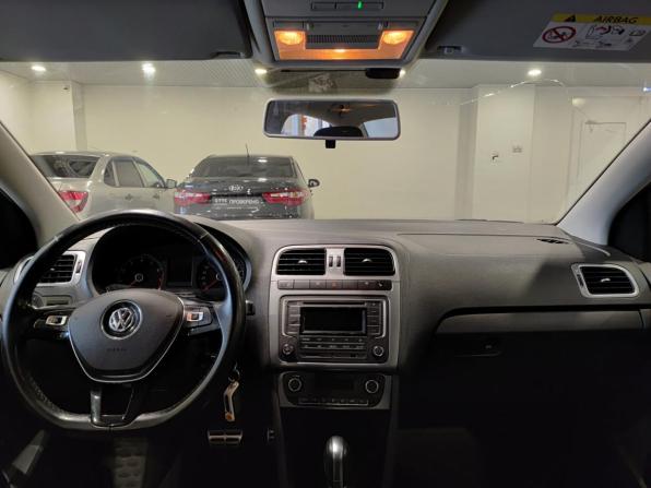 Volkswagen Polo V Рестайлинг с пробегом 2017 года, цена 1 177 000 рублей, 117895 км, седан, Автокод Объявления
