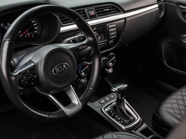 Kia Rio IV с пробегом 2020 года, цена 1 400 000 рублей, 72303 км, седан, Автокод Объявления