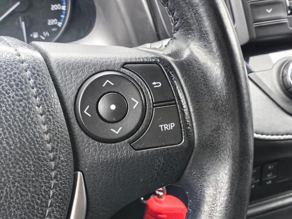 Toyota RAV4 IV (XA40) Рестайлинг с пробегом 2018 года, цена 2 446 000 рублей, 112000 км, внедорожник, Автокод Объявления