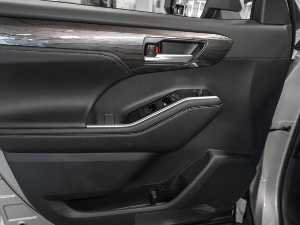 Toyota Highlander IV (XU70) с пробегом 2026 года, цена 5 700 000 рублей, 30 км, внедорожник, Автокод Объявления