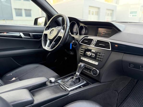 Mercedes-Benz C-Класс III (W204) Рестайлинг с пробегом 2012 года, цена 1 150 000 рублей, 278000 км, седан, Автокод Объявления