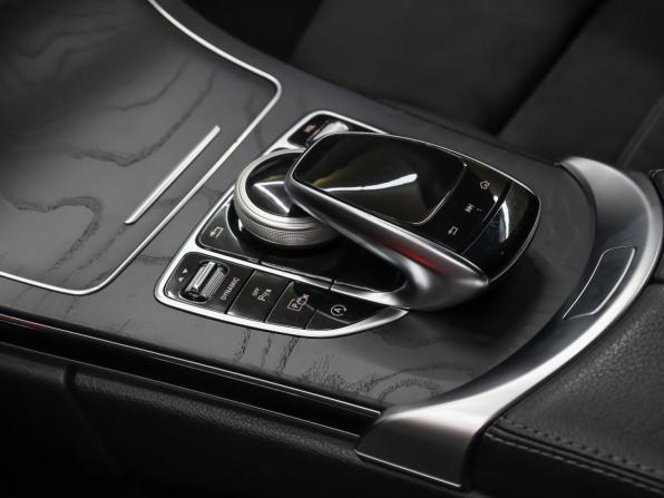 Mercedes-Benz C-Класс IV (W205) Рестайлинг с пробегом 2018 года, цена 3 498 000 рублей, 49182 км, седан, Автокод Объявления