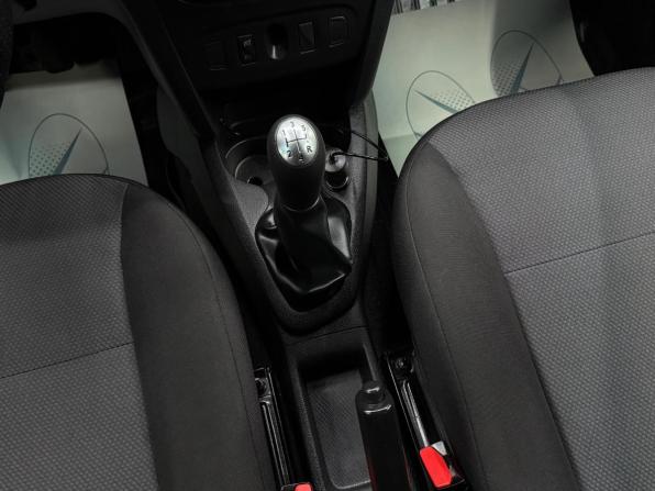 Renault Sandero II с пробегом 2014 года, цена 670 000 рублей, 142892 км, хэтчбек, Автокод Объявления