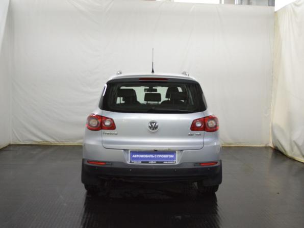 Volkswagen Tiguan I с пробегом 2010 года, цена 800 000 рублей, 252688 км, внедорожник, Автокод Объявления