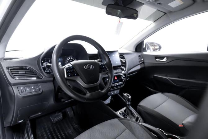 Hyundai Solaris II Рестайлинг с пробегом 2021 года, цена 1 600 000 рублей, 82653 км, седан, Автокод Объявления