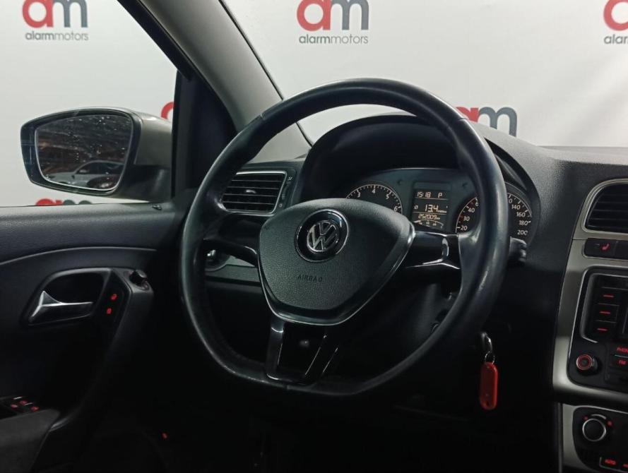 Volkswagen Polo V Рестайлинг Санкт-Петербург  - изображение 13