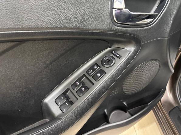 Kia Cerato III с пробегом 2014 года, цена 1 300 000 рублей, 145137 км, седан, Автокод Объявления