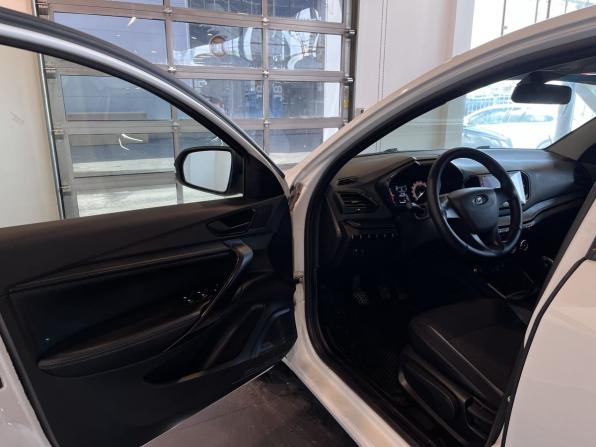Lada (ВАЗ) Vesta I Рестайлинг (NG) с пробегом 2024 года, цена 1 225 000 рублей, 95512 км, седан, Автокод Объявления