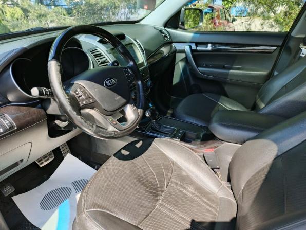 Kia Sorento II Рестайлинг с пробегом 2013 года, цена 1 590 000 рублей, 176503 км, внедорожник, Автокод Объявления